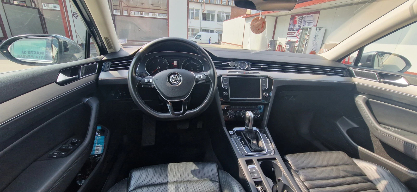 VW Passat Highline 2.0 TDI 4Motion| DCC | Панорама, снимка 7 - Автомобили и джипове - 55131239