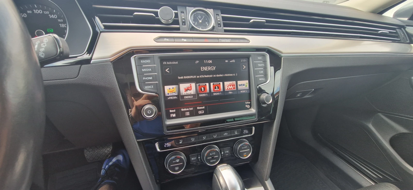 VW Passat Highline 2.0 TDI 4Motion| DCC | Панорама, снимка 11 - Автомобили и джипове - 55131239
