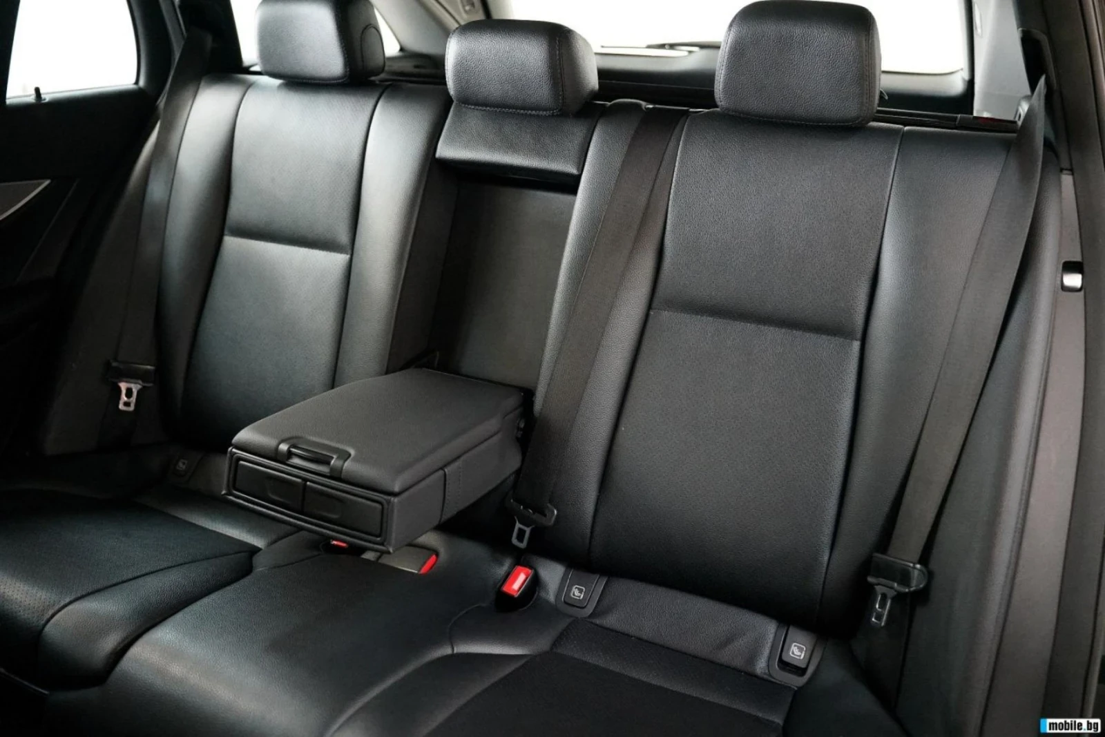 Mercedes-Benz E 200, снимка 5 - Автомобили и джипове - 55206382