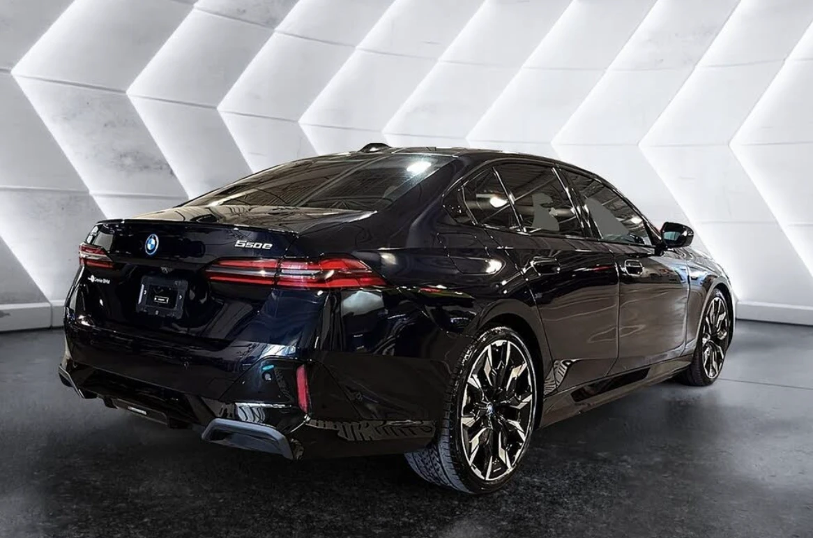 BMW 550 E| M* Sport* xDrive* 13�* B&W* 360View* �����* Amb | Mobile.bg � ����������� 4