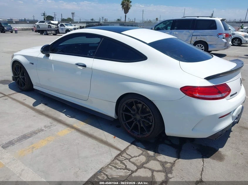Mercedes-Benz C 43 AMG 4MATIC Автокредит Цена до България, снимка 4 - Автомобили и джипове - 55448826