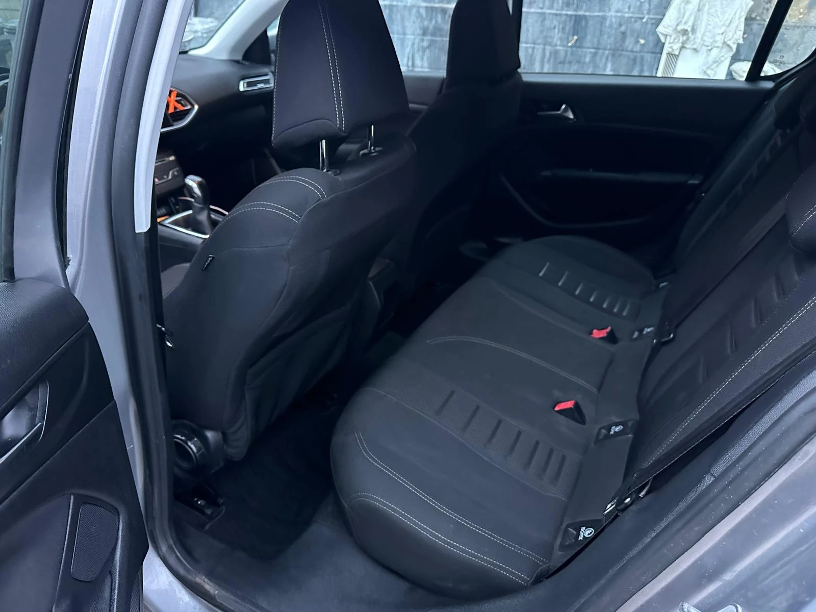 Peugeot 308 1.6 HDI 92, снимка 12 - Автомобили и джипове - 55839709