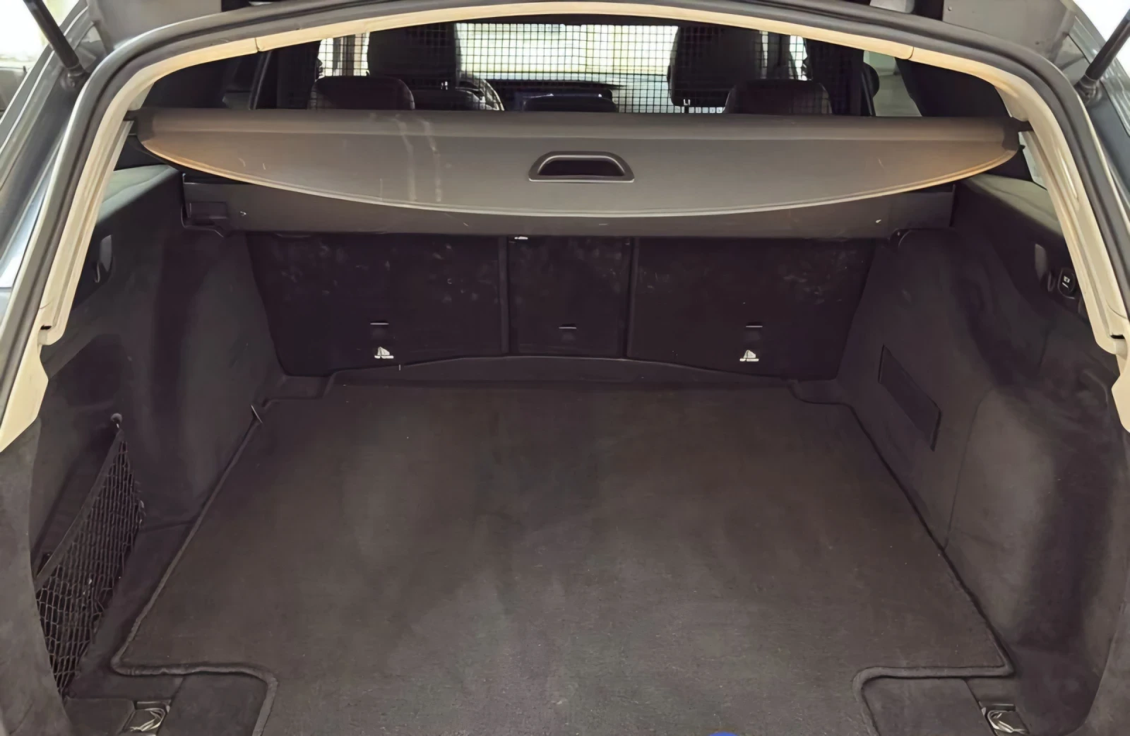 Mercedes-Benz E 220, снимка 13 - Автомобили и джипове - 55992054