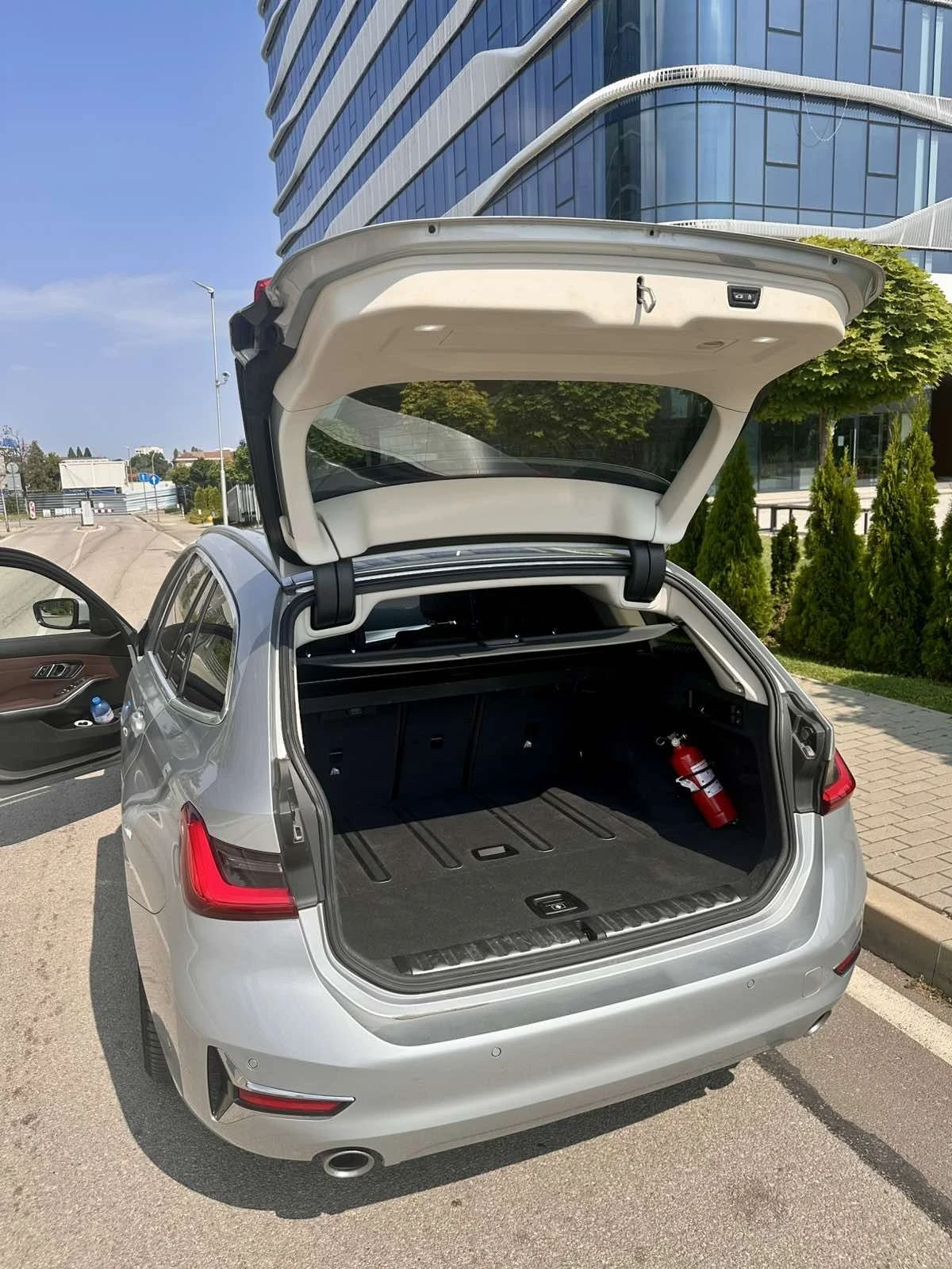 BMW 320 xDrive 4x4, снимка 14 - Автомобили и джипове - 56162878