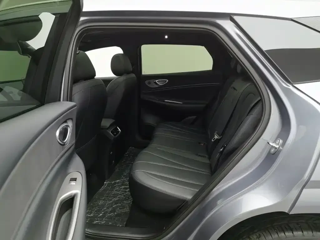 BYD Sealion 06 DM-i 170 Pilot Pro Edition, снимка 12 - Автомобили и джипове - 56726368