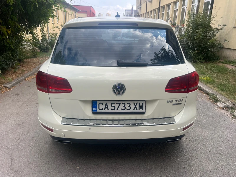 VW Touareg 3.0 tdi 239к.с. ПРОМОЦИЯ ДО КРАЯ НА МЕСЕЦА, снимка 6 - Автомобили и джипове - 47132685