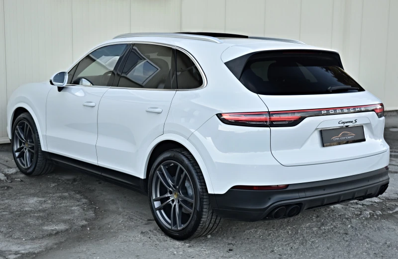 Porsche Cayenne S * Burmester* NightVis* Carbon* KeyGo* 360* Pano*, снимка 6 - Автомобили и джипове - 48395573