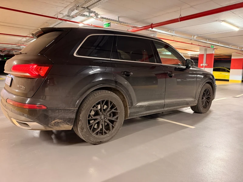 Audi Q7 55TFSI e, Sline, plug in Hybrid от Германия, снимка 6 - Автомобили и джипове - 52589062