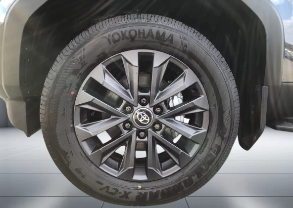 Toyota Land cruiser 2.8 D-4D = NEW = Lounge Гаранция, снимка 4 - Автомобили и джипове - 54139008