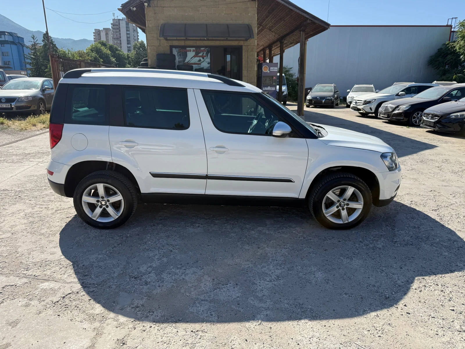 Skoda Yeti 2.0tdi 4X4 DSG 170kc L&K - изображение 3