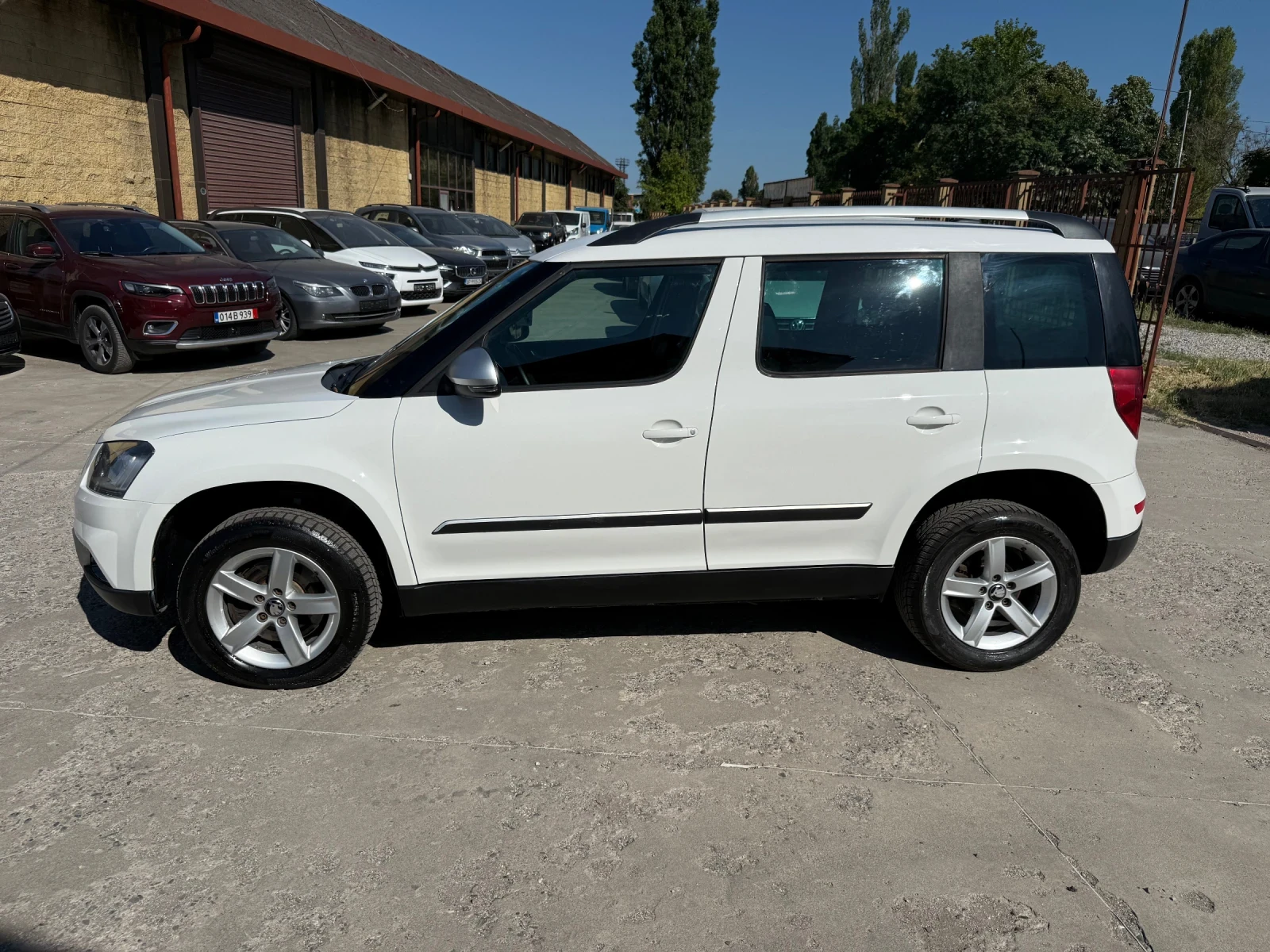 Skoda Yeti 2.0tdi 4X4 DSG 170kc L&K - изображение 2