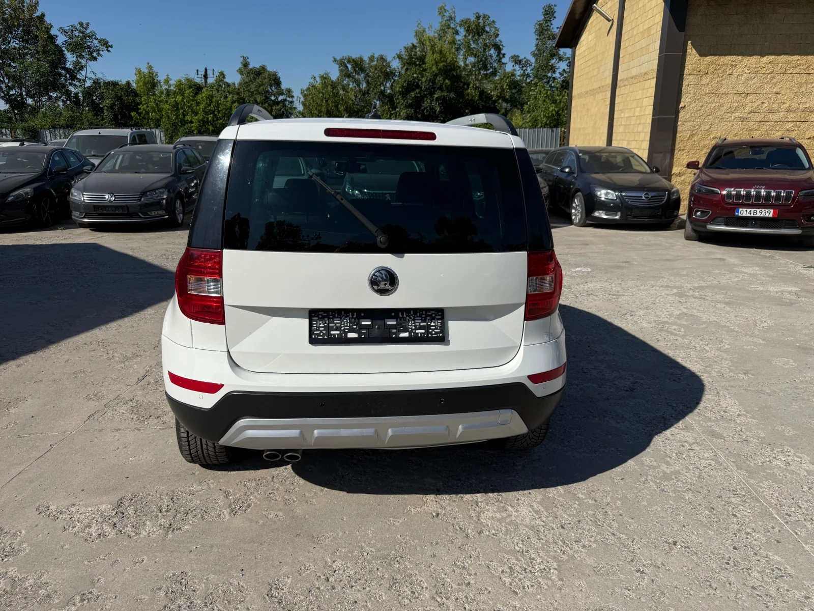 Skoda Yeti 2.0tdi 4X4 DSG 170kc L&K - изображение 5