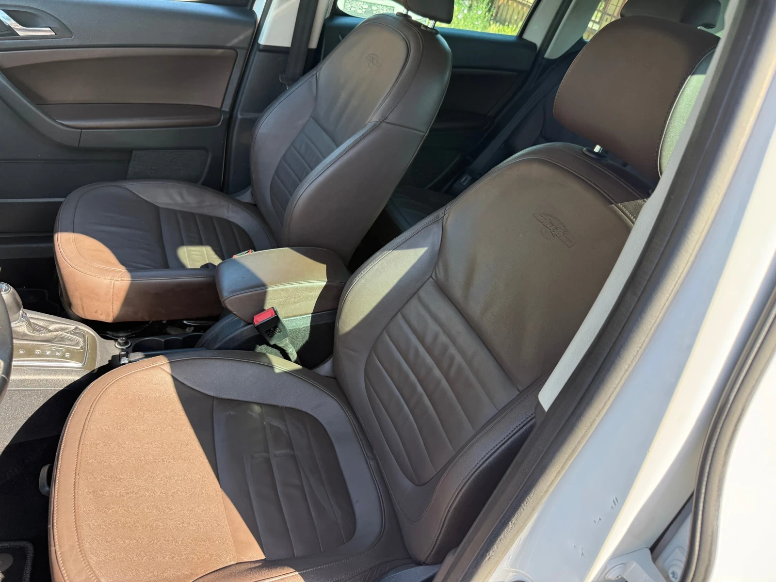 Skoda Yeti 2.0tdi 4X4 DSG 170kc L&K - изображение 9