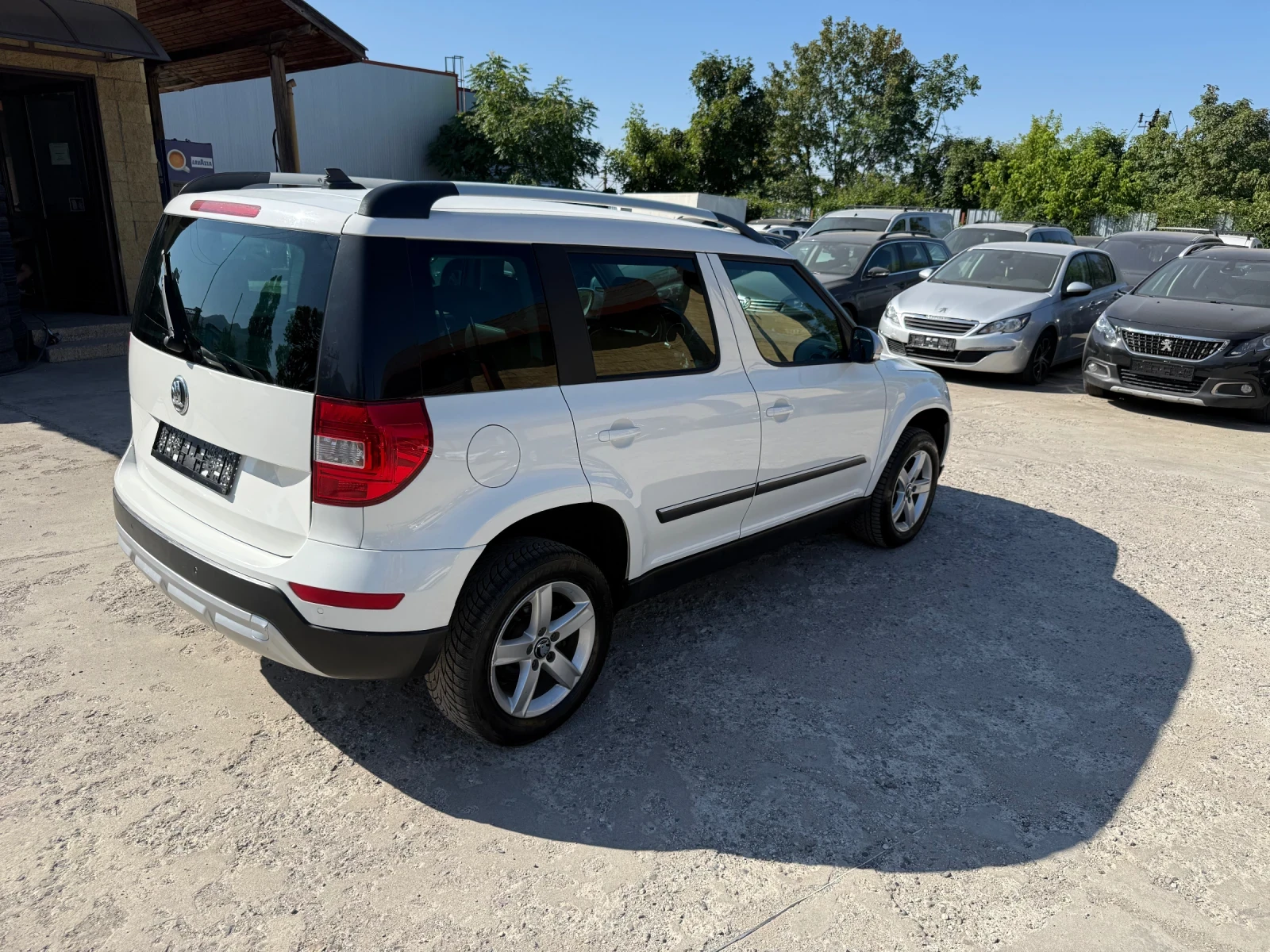 Skoda Yeti 2.0tdi 4X4 DSG 170kc L&K - изображение 4