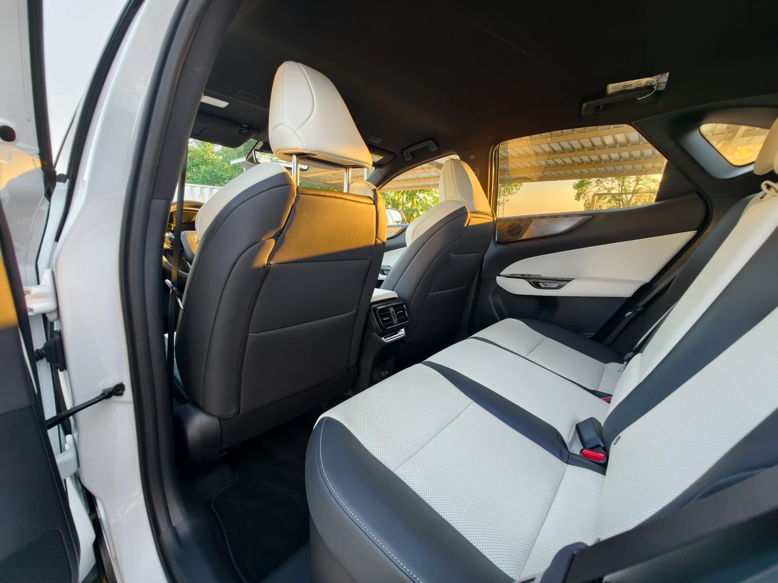 Lexus NX 450 + /F Sport/360Camera/HUD/EU | Mobile.bg   15