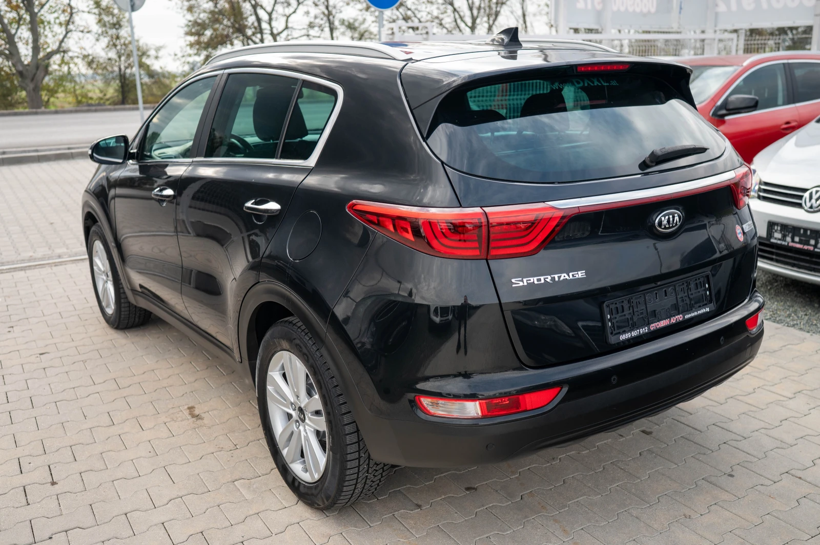 Kia Sportage LED* Камера* Нави* мн.екстри - изображение 7