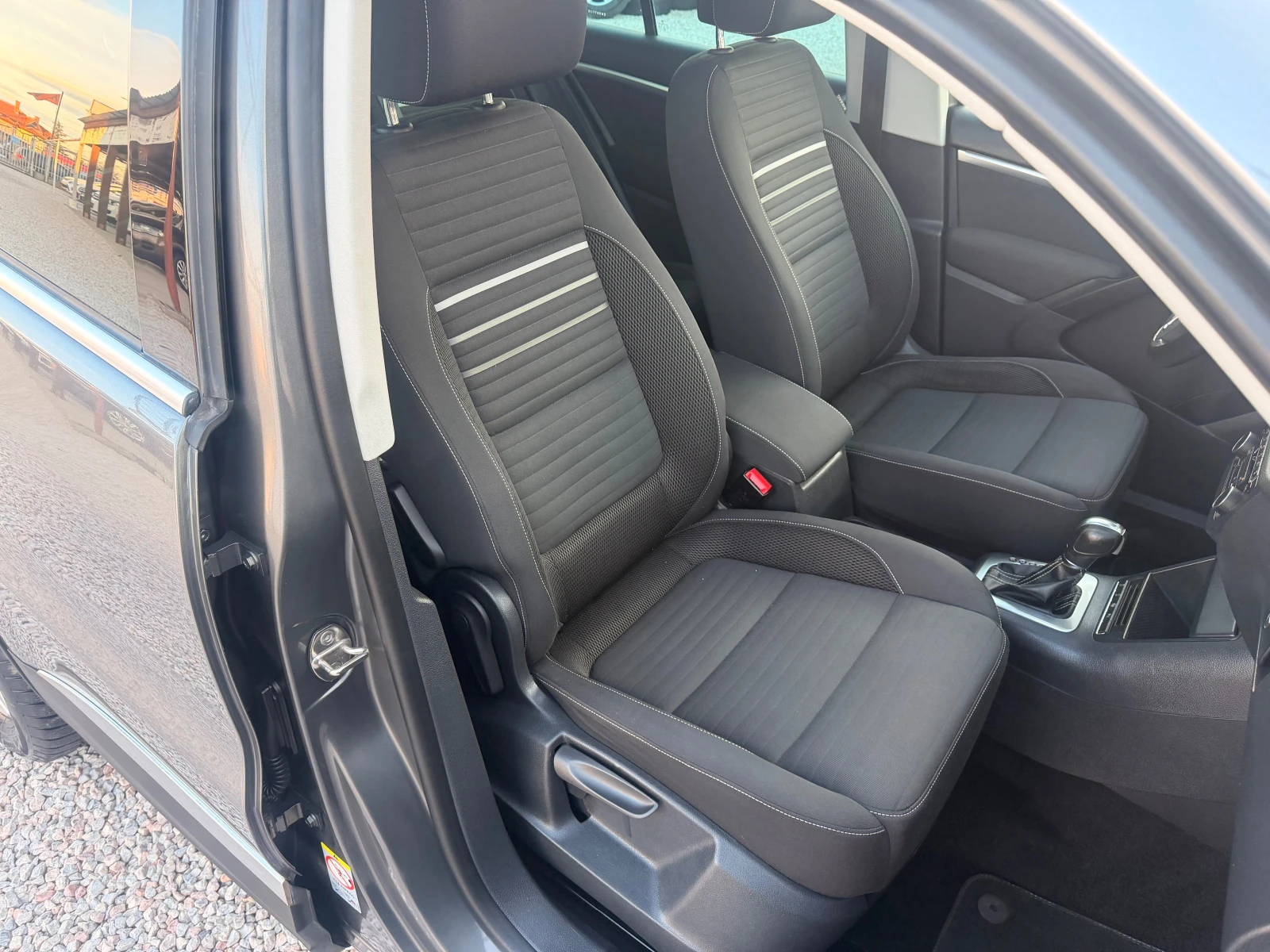 VW Tiguan 2.0TDI* 100%km* AUTOMATIK* FACE* PANORAMA* FULL*  - изображение 9