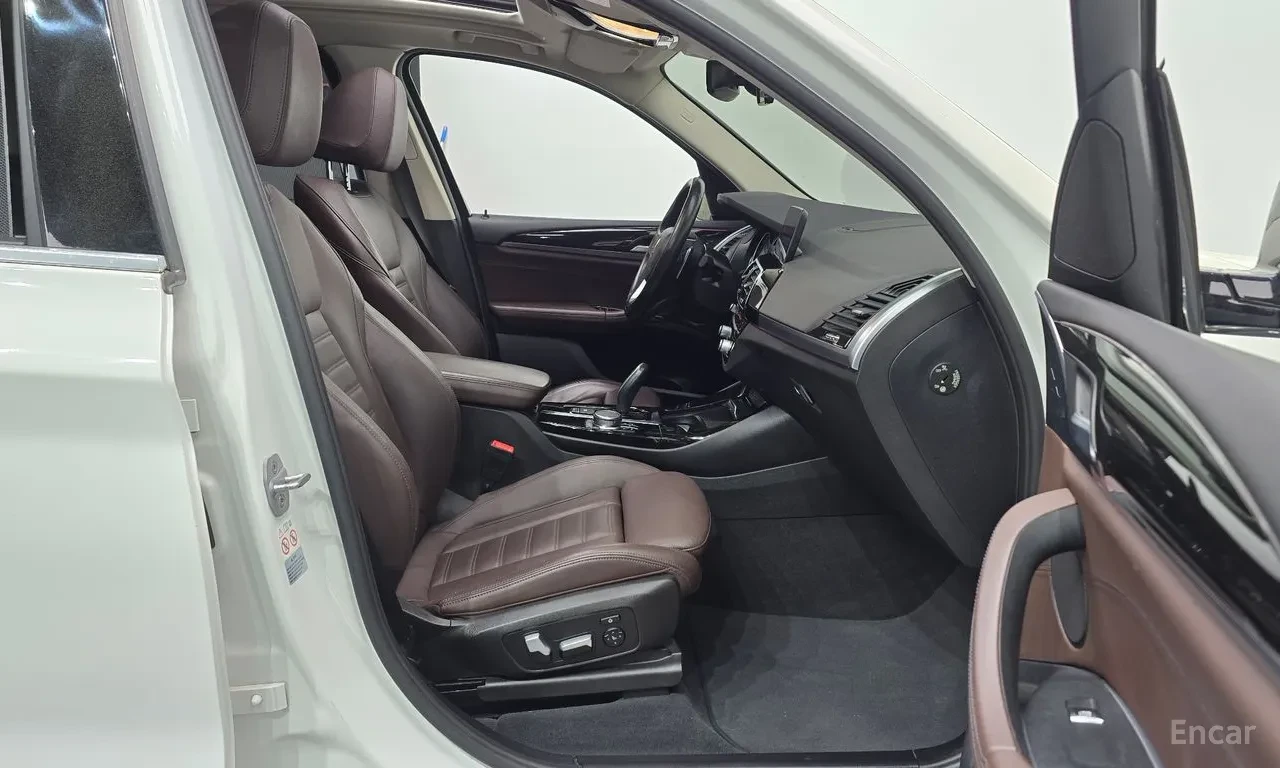 BMW X3 (G01) xDrive20d, снимка 11 - Автомобили и джипове - 54644784