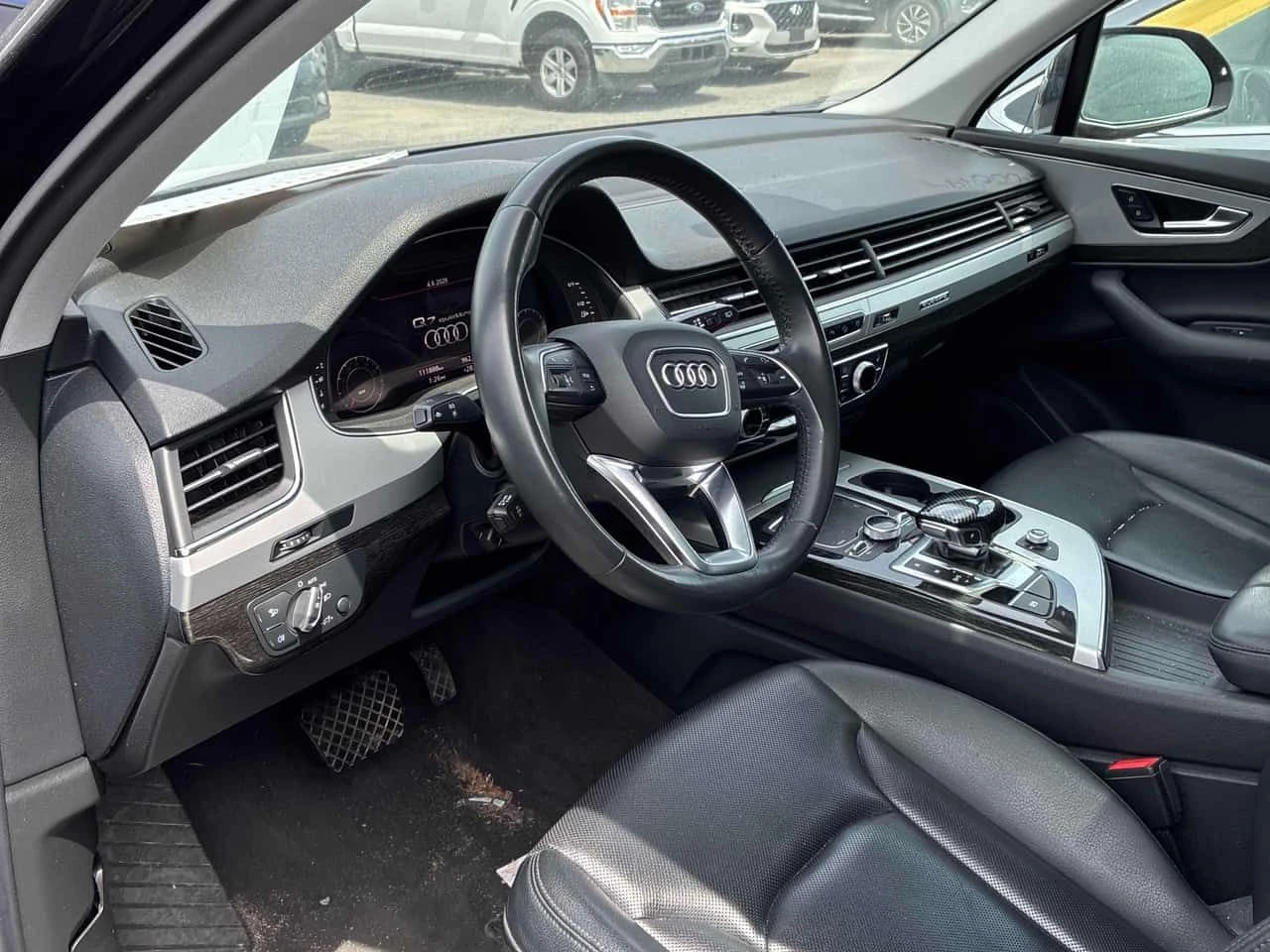 Audi Q7 | Progressiv | DISTRONIC | ПАНОРАМА | ОБДУХВАНЕ | , снимка 5 - Автомобили и джипове - 54783408