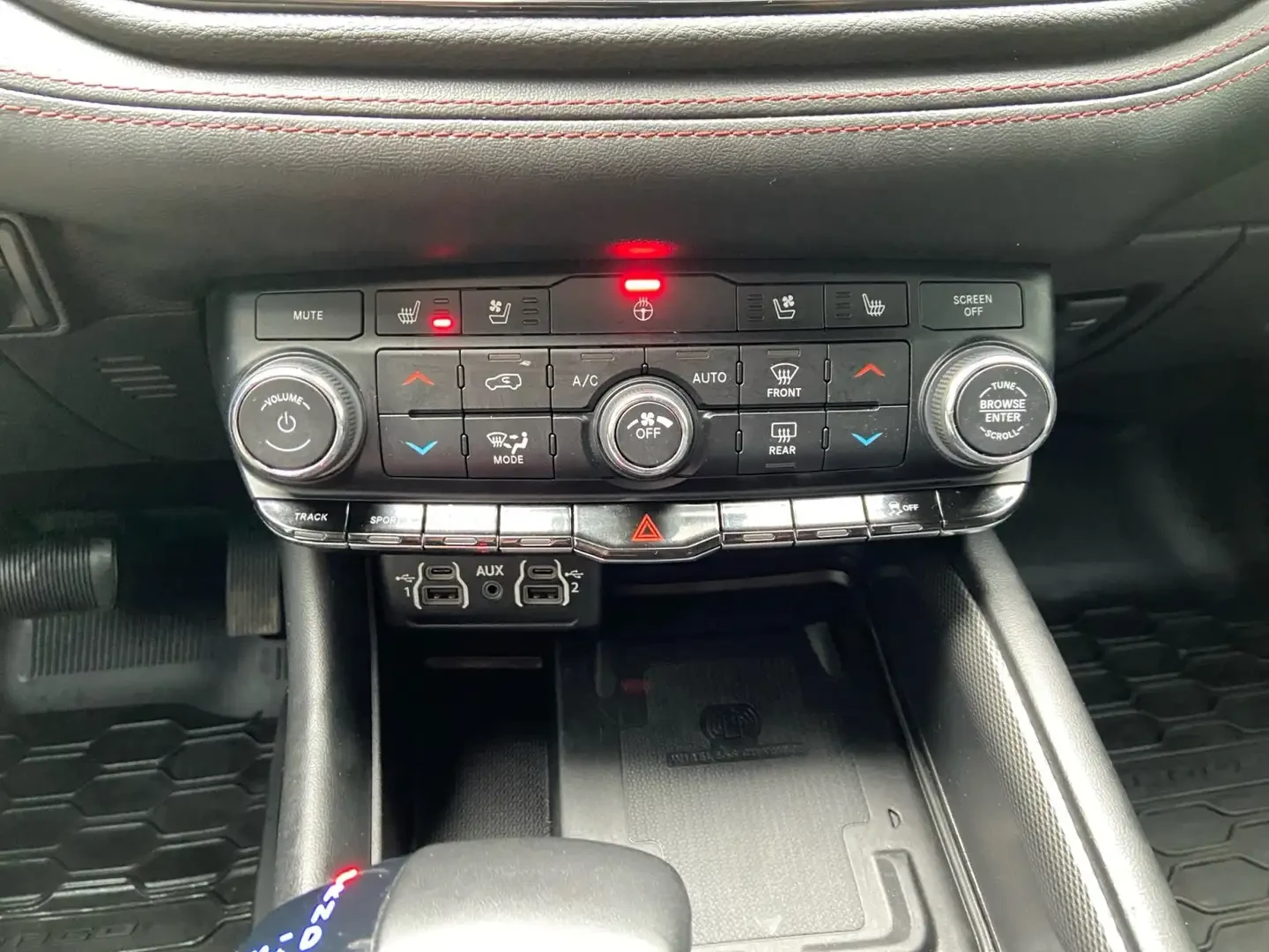 Dodge Durango R/T SRT PCKG* FULL* КРАЙНА ЦЕНА ДО БГ* , снимка 15 - Автомобили и джипове - 55048382