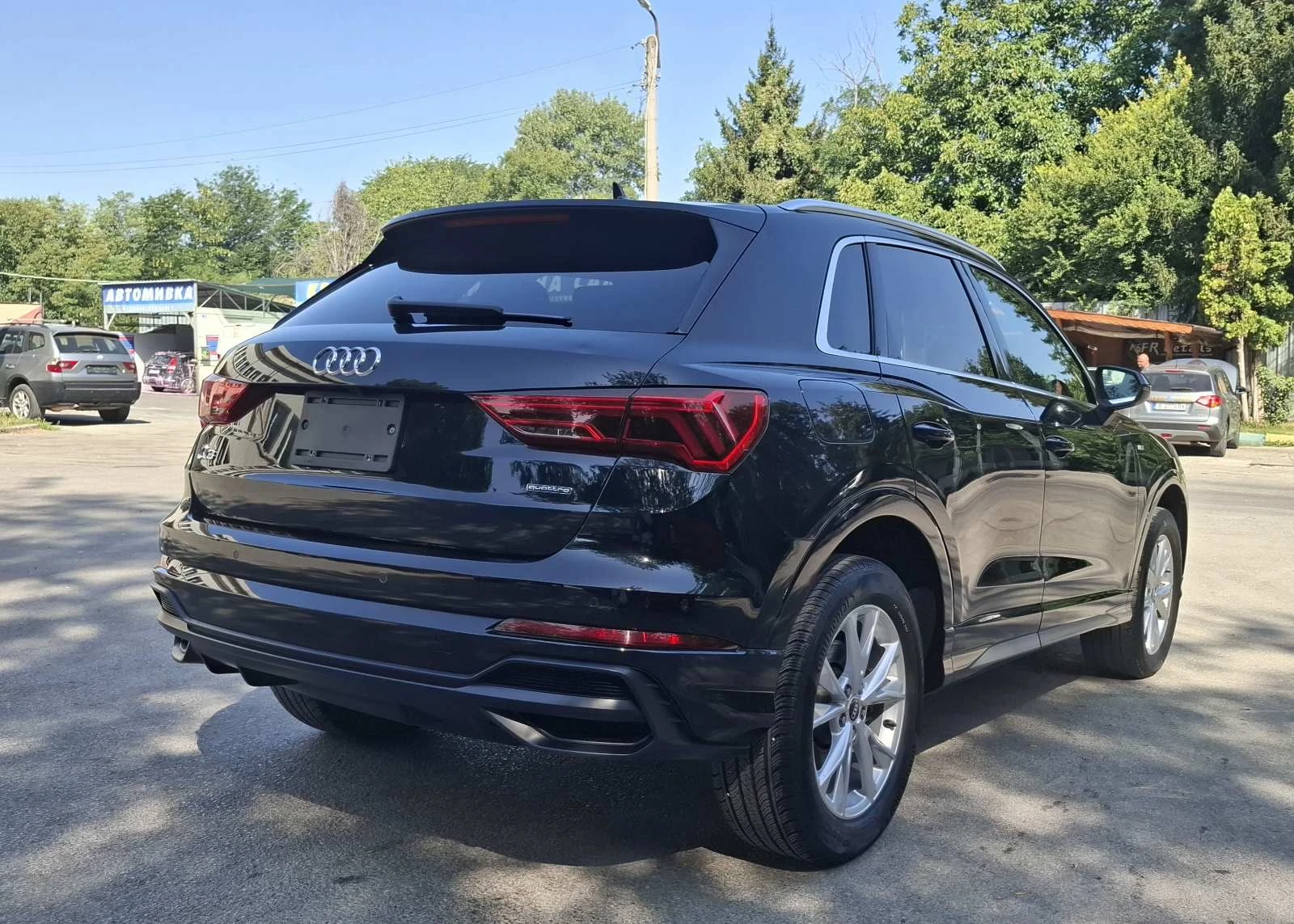 Audi Q3 2.0TFSI, снимка 7 - Автомобили и джипове - 55656052