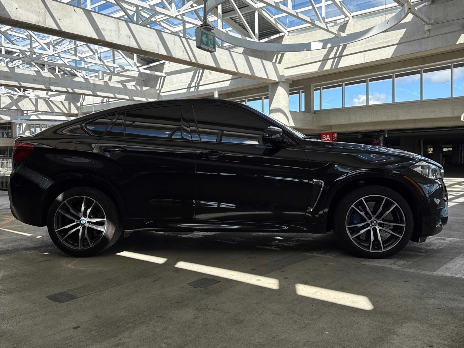 BMW X6 * AWD 4dr* АВТОКРЕДИТ БЕЗ ПЪРВОНАЧАЛНА ВНОСКА* , снимка 17 - Автомобили и джипове - 55969140