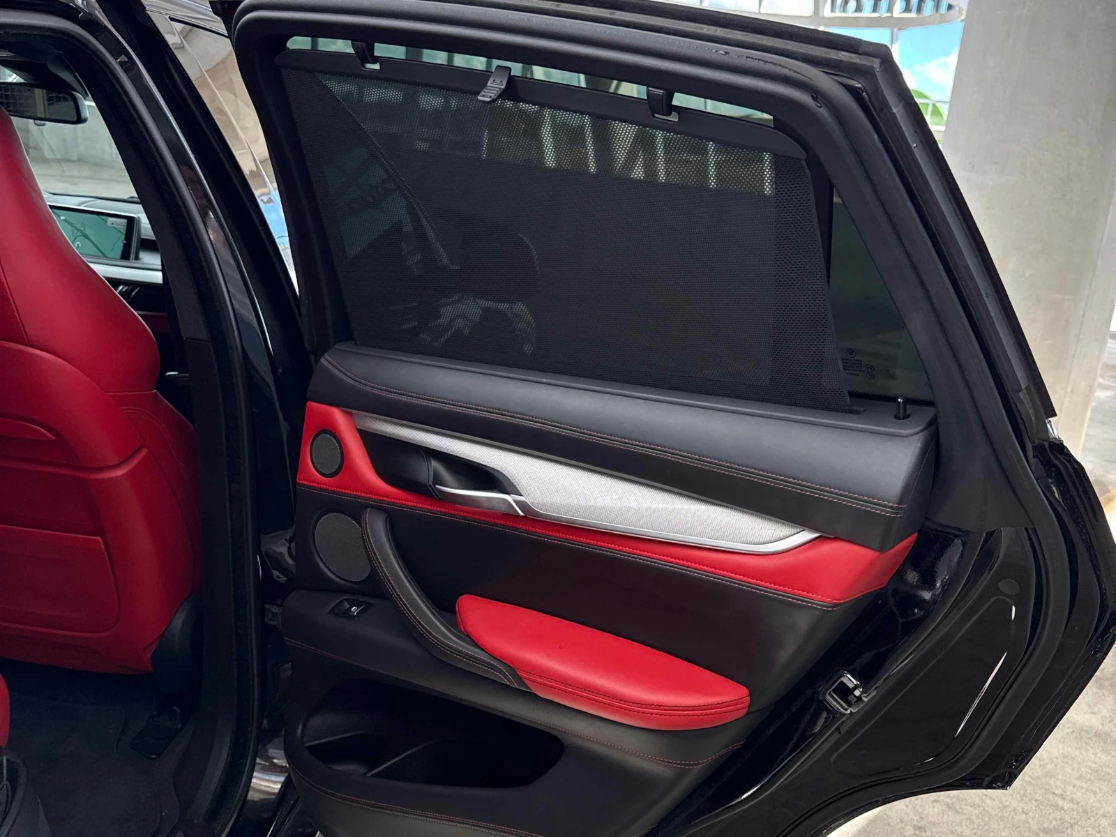 BMW X6 * AWD 4dr* АВТОКРЕДИТ БЕЗ ПЪРВОНАЧАЛНА ВНОСКА* , снимка 13 - Автомобили и джипове - 55969140