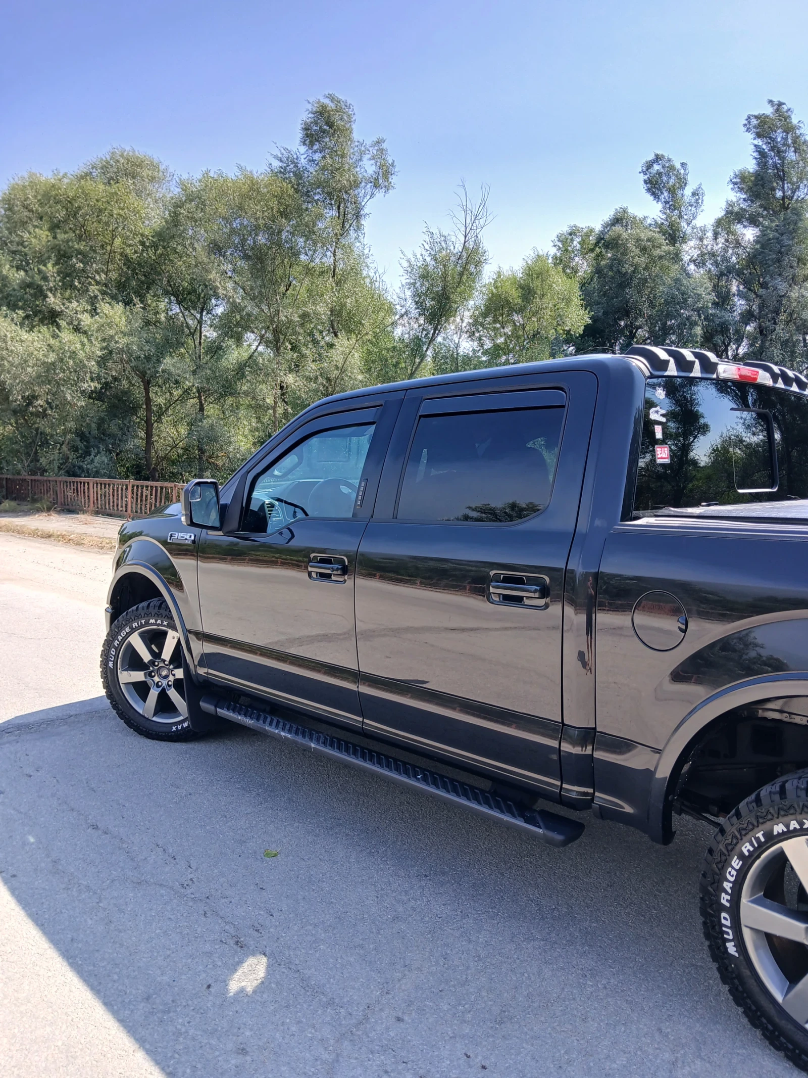 Ford F150 XLT, снимка 3 - Автомобили и джипове - 56202770