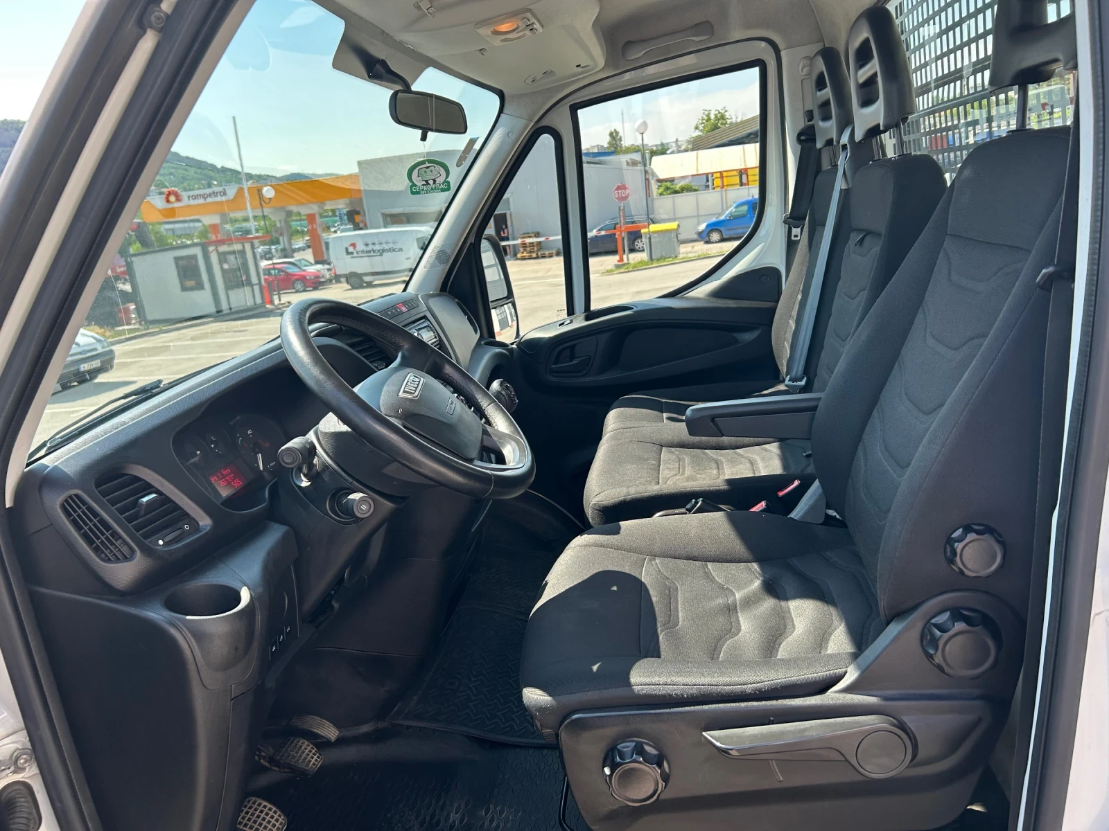 Iveco 35c15 Товарен - изображение 7