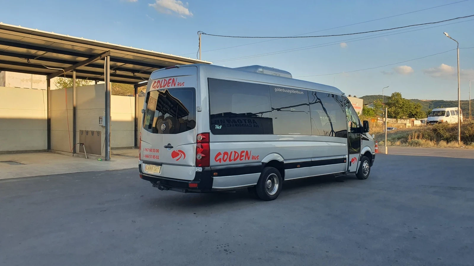 VW Crafter Нов внос 20 местен 2.5 TDI 163 к.с. - изображение 4