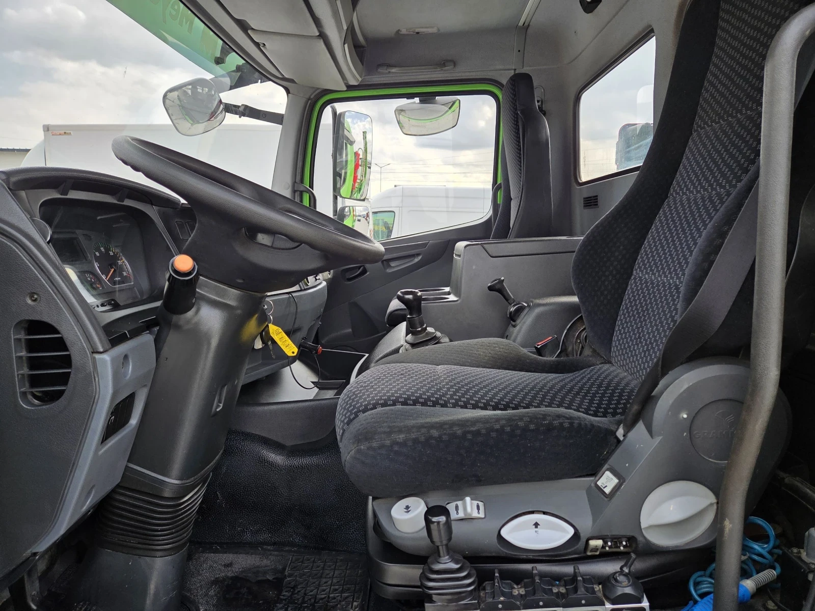 Mercedes-Benz Atego 1224, Контеинеровоз,  Климатик - изображение 9
