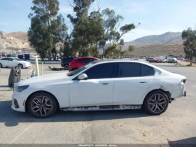 BMW i5 * eDrive40* КОЖА* ПОДГРЕВ* HARMAN KARDON* HUD* 360, снимка 14