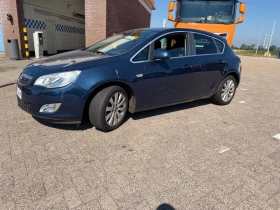 Opel Astra Opel Astra J 2011 нов  внос , снимка 2