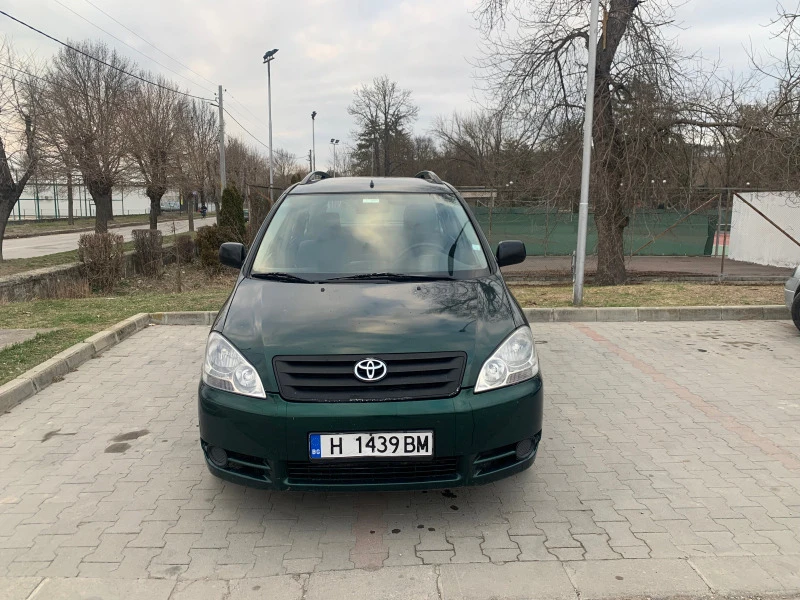 Toyota Avensis verso 2.0 D4D NAVI, снимка 2 - Автомобили и джипове - 44823382