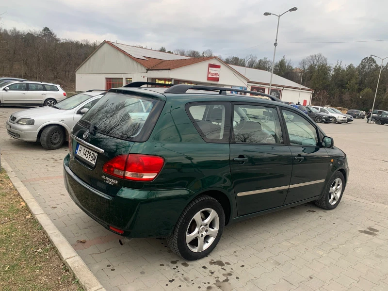 Toyota Avensis verso 2.0 D4D NAVI, снимка 5 - Автомобили и джипове - 44823382