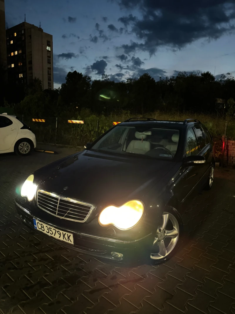 Mercedes-Benz C 320 4MATIC LPG, снимка 2 - Автомобили и джипове - 47057550