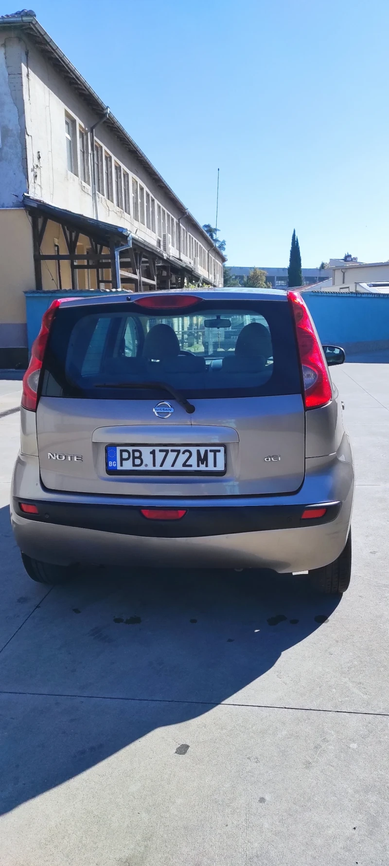 Nissan Note 1.5dci  застраховки и винетка платени напълно обсл, снимка 6 - Автомобили и джипове - 47812066