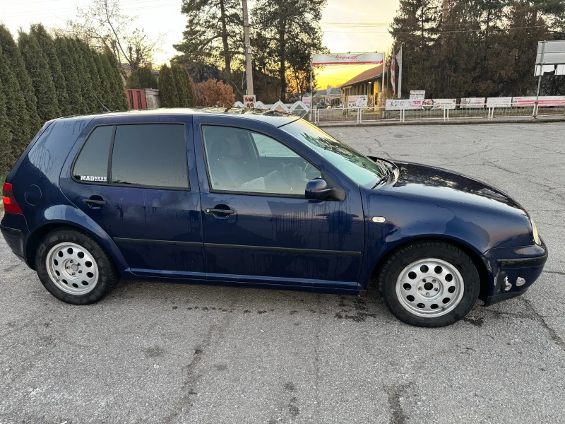 VW Golf, снимка 2 - Автомобили и джипове - 48089264