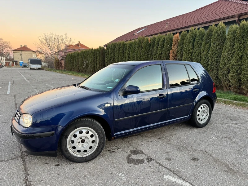 VW Golf, снимка 1 - Автомобили и джипове - 48089264