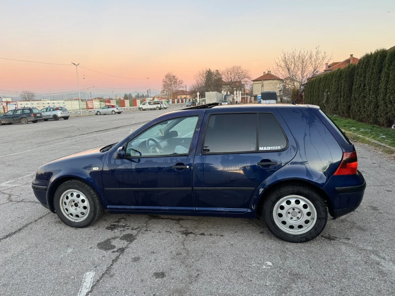 VW Golf, снимка 5 - Автомобили и джипове - 48089264