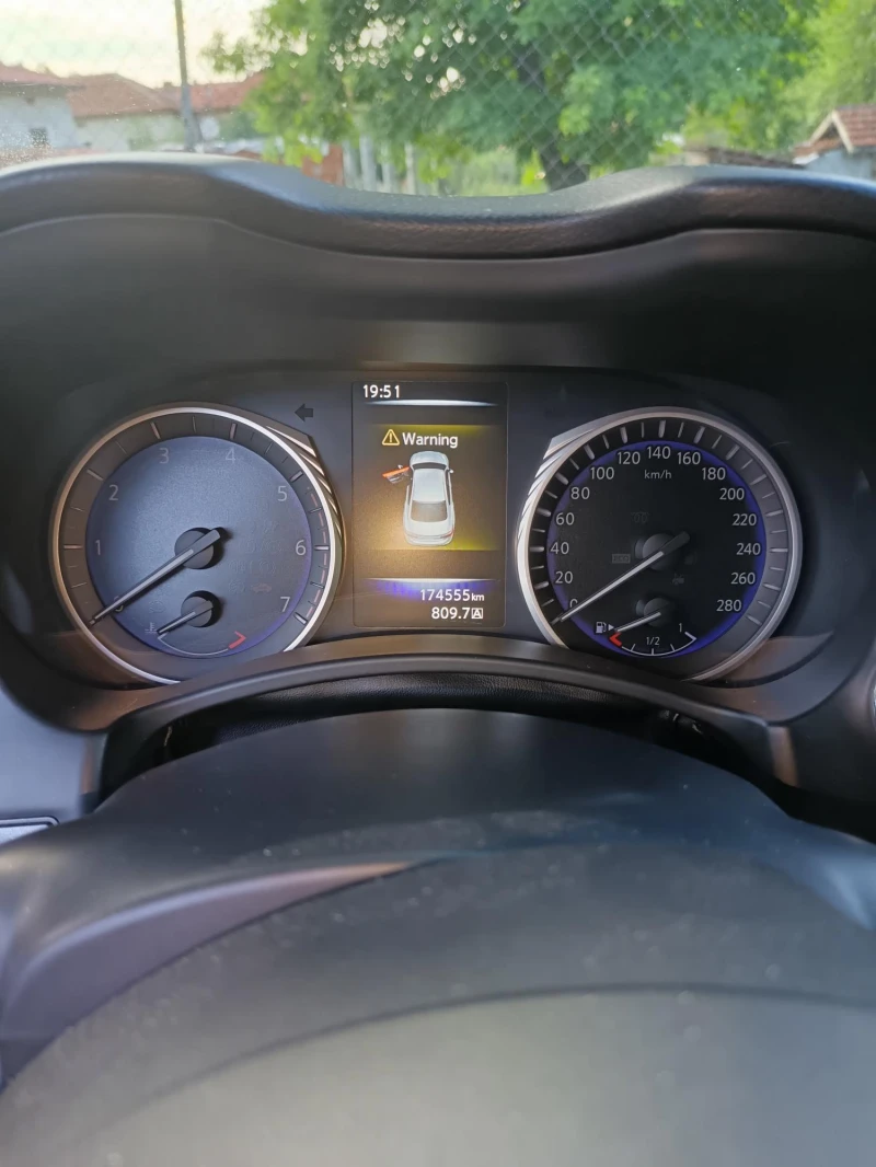 Infiniti Q50 2.2 D , снимка 8 - Автомобили и джипове - 51106198