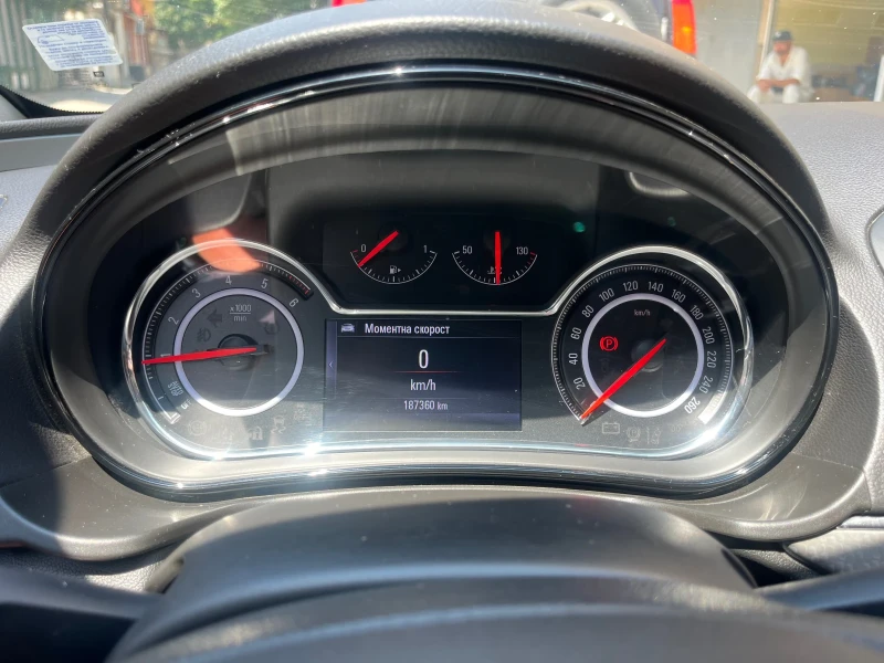 Opel Insignia, снимка 7 - Автомобили и джипове - 51286287