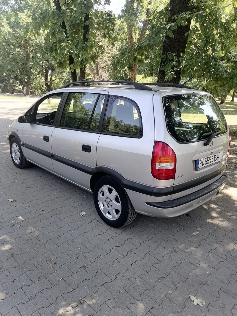 Opel Zafira 1.6 16v, снимка 4 - Автомобили и джипове - 51391770
