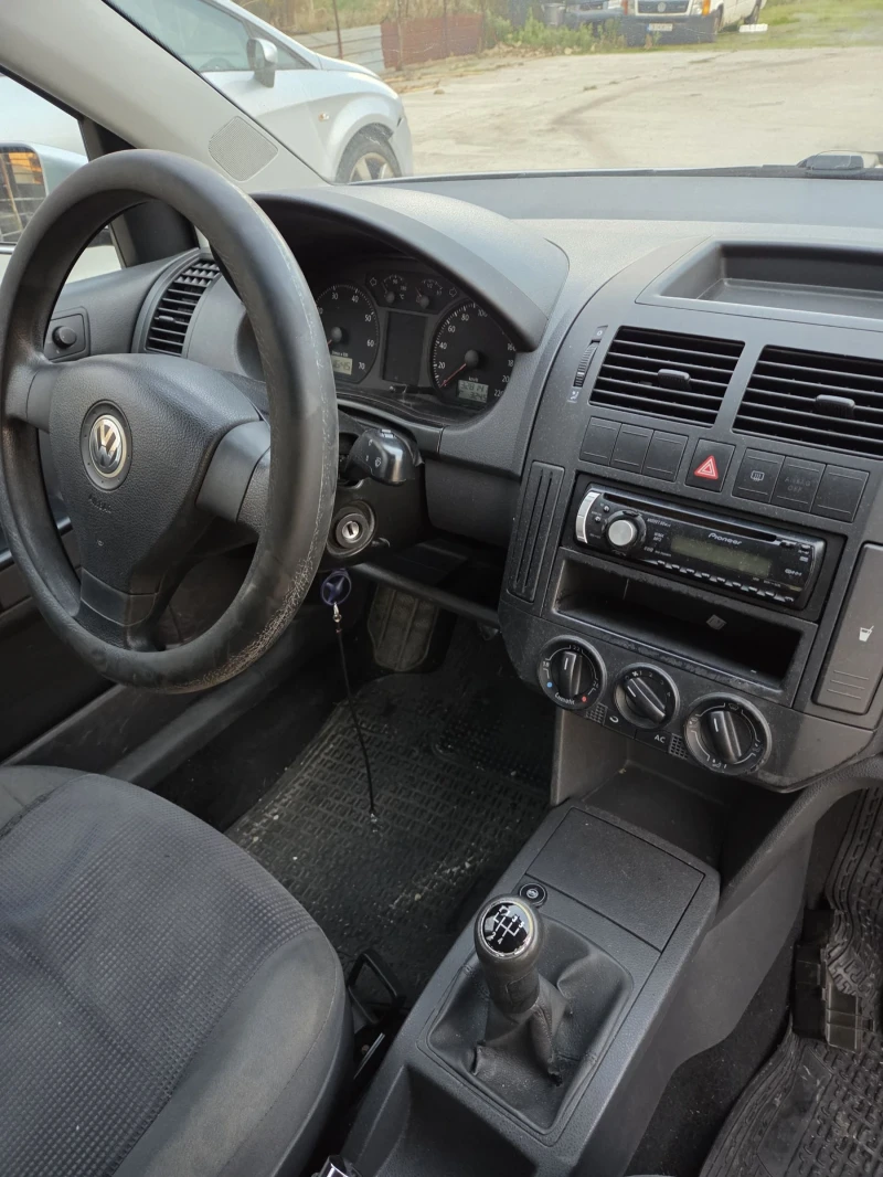 VW Polo 1.2, снимка 11 - Автомобили и джипове - 52580564