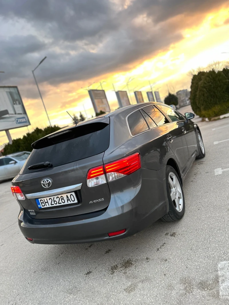 Toyota Avensis D4D, снимка 4 - Автомобили и джипове - 52990739