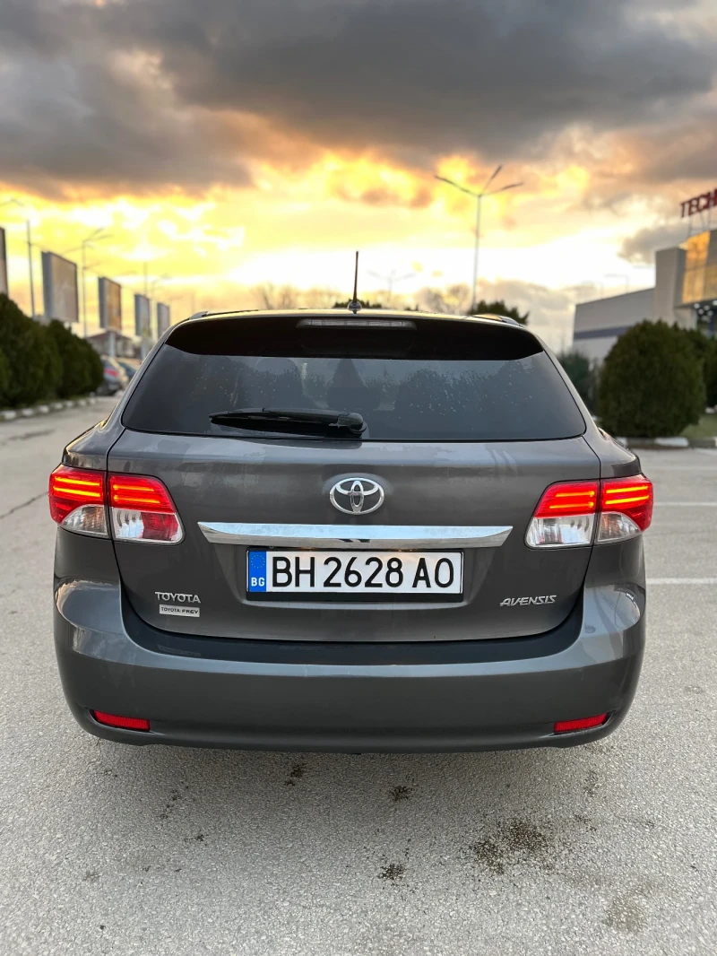 Toyota Avensis D4D, снимка 5 - Автомобили и джипове - 52990739