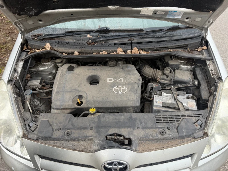 Toyota Corolla verso 2.2 D4-D 6ck 7 места !!!!ЦЯЛА ЗА ЧАСТИ!!!!, снимка 17 - Автомобили и джипове - 53020922