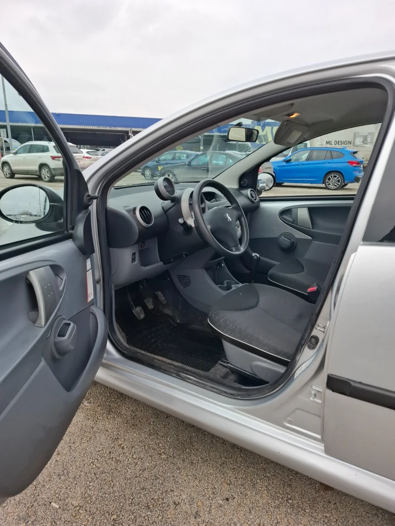 Peugeot 107, снимка 8 - Автомобили и джипове - 53202349