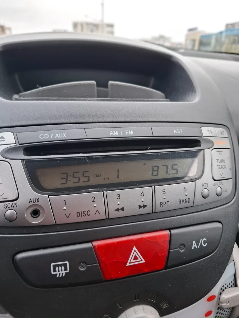 Peugeot 107, снимка 13 - Автомобили и джипове - 53202349