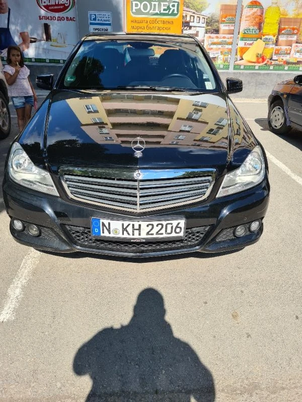 Mercedes-Benz C 180, снимка 8 - Автомобили и джипове - 47243330